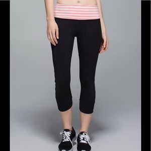 Lululemon Var-City crop Weave Black Pink Leggings